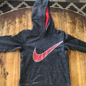 Nike Dri-Fit. Size 5-6 yrs